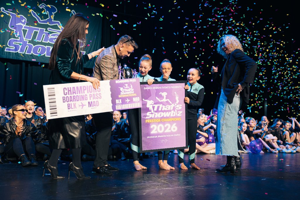 That's Showbiz dance competition performance - photo 9