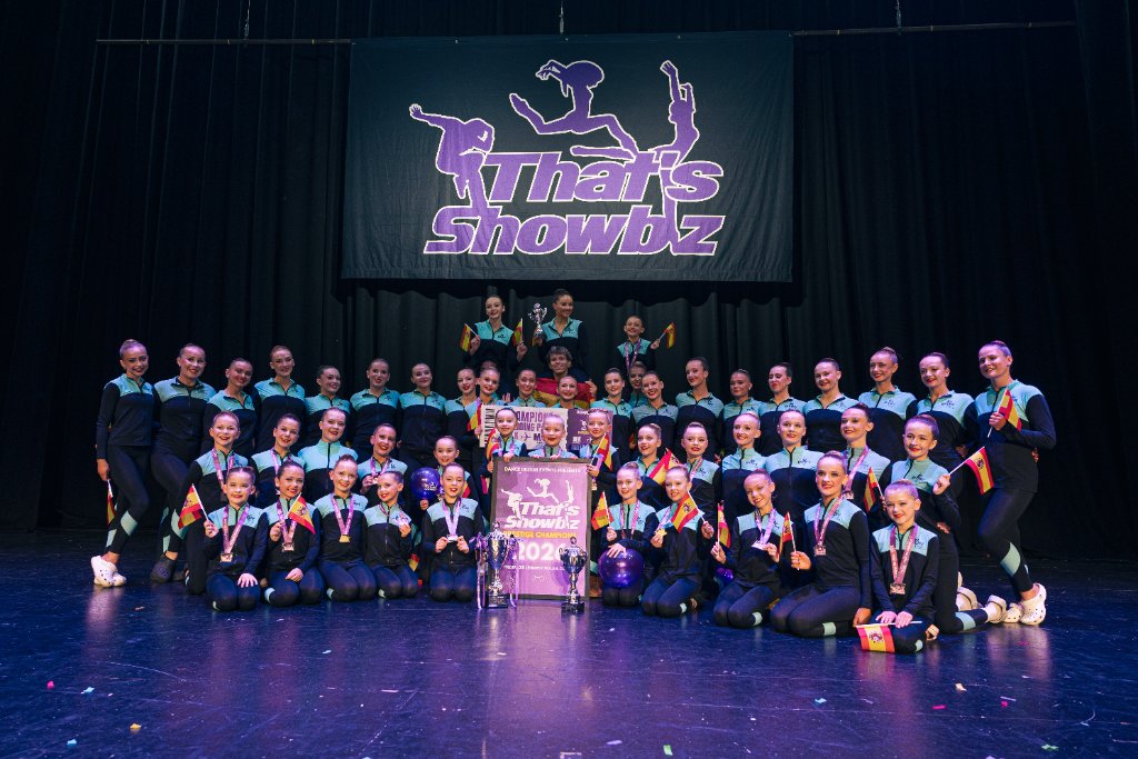 That's Showbiz dance competition performance - photo 4