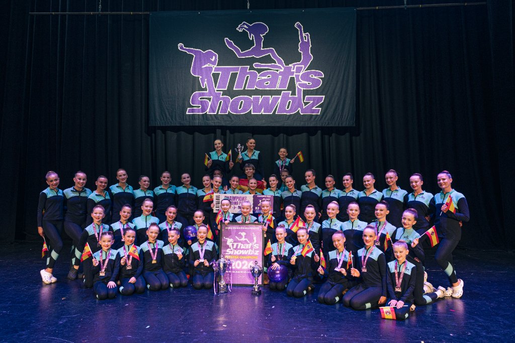 That's Showbiz dance competition performance - photo 32