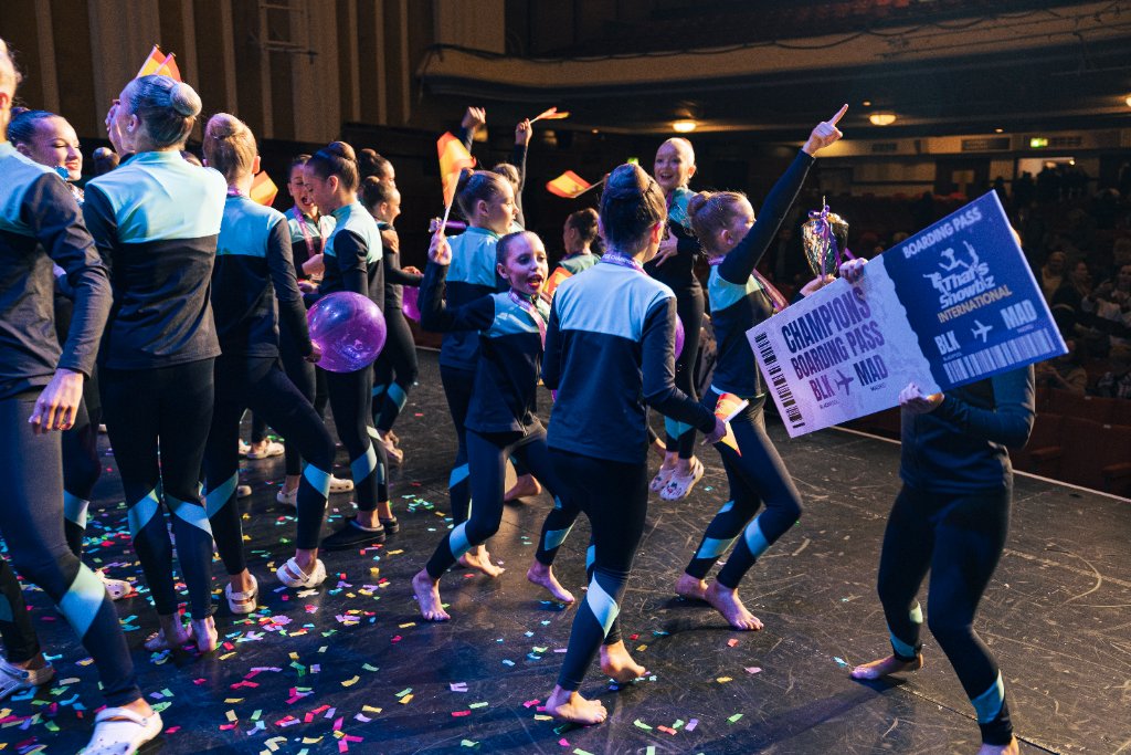 That's Showbiz dance competition performance - photo 28