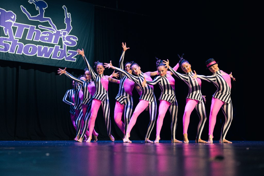 That's Showbiz dance competition performance - photo 42