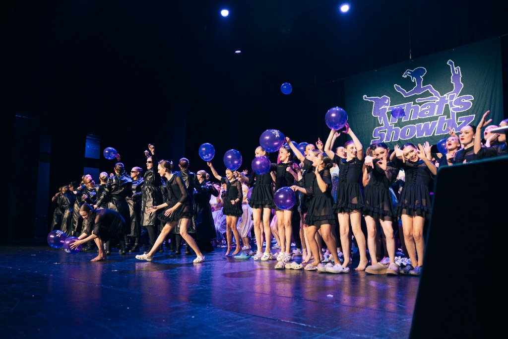 That's Showbiz dance competition performance - photo 47