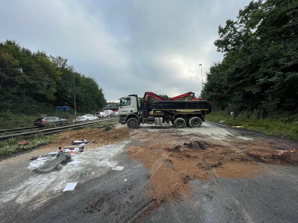 Accident Assistance - James Grab and Tipper Hire, Swansea