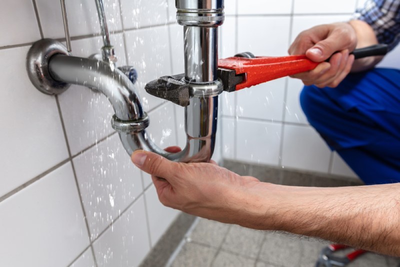 Leak detection and repair in Davie FL
