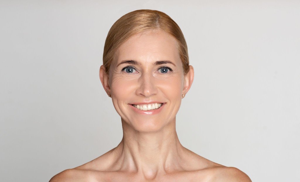Straight On – Slight Smile example 2