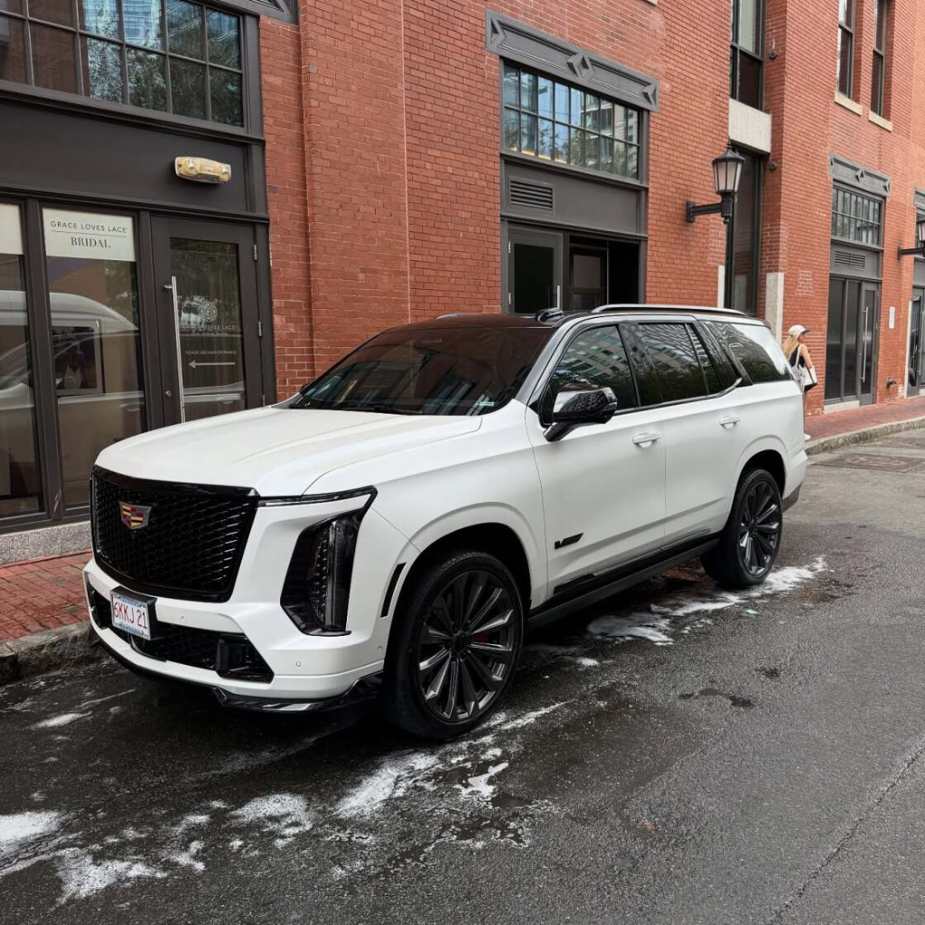 Luxury SUV detailing