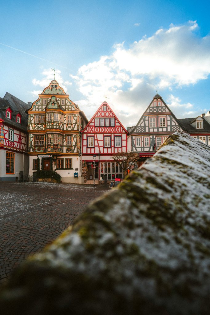 Drinking water safety tips for travelers