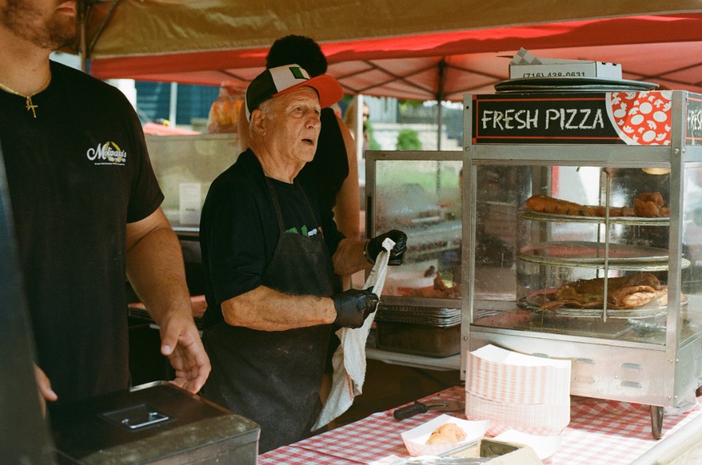 Fresh pizza service at event