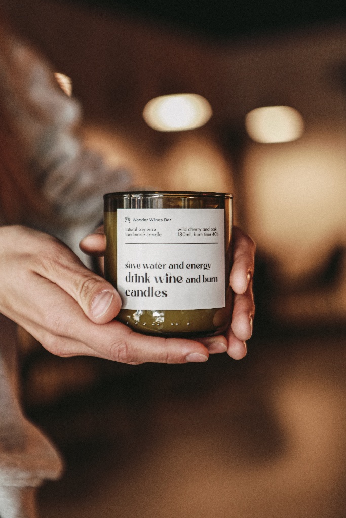 Scent Blend portfolio — candle in interior