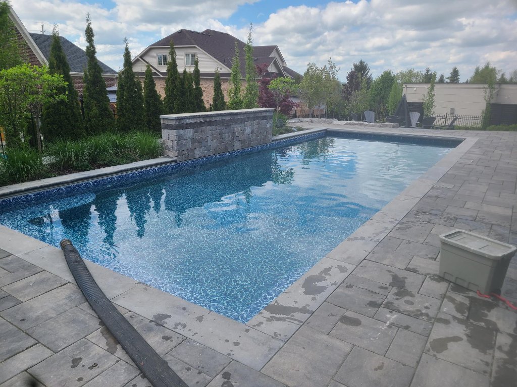 Custom pool liner