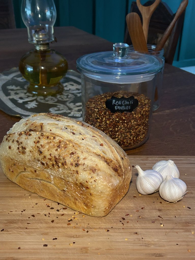 Garlic & Red Pepper Bread