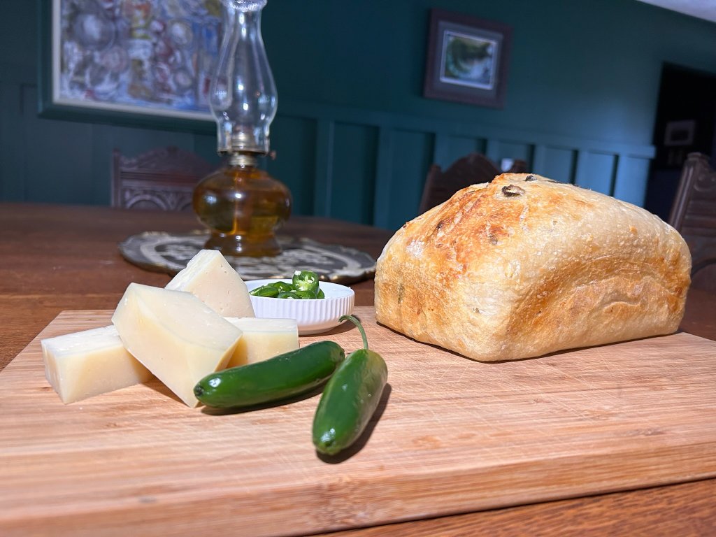 Gouda Serrano Bread