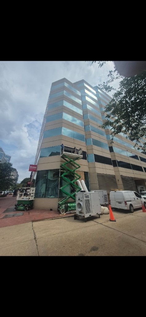 Commercial glass project completed by Lumina Glass & Window