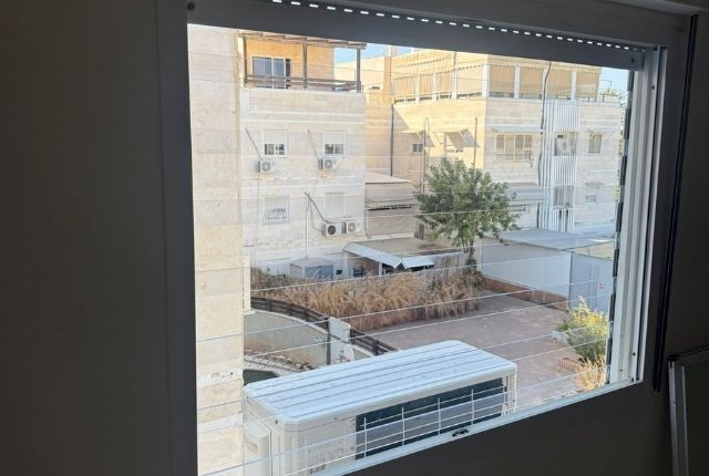 סורגים שקופים נגד נפילה לילדים – הגנה מלאה בלי לוותר על הנוף - מאמר מקצועי על סורגים שקופים