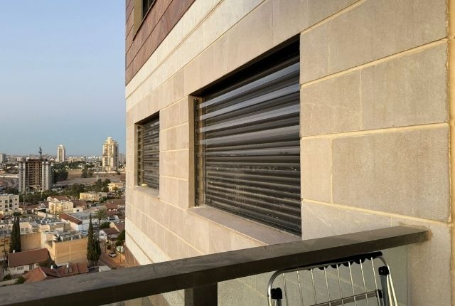 סורגים שקופים בטיחות ילדים – הפתרון שמשלב הגנה מלאה עם שקט נפשי - מאמר מקצועי על סורגים שקופים
