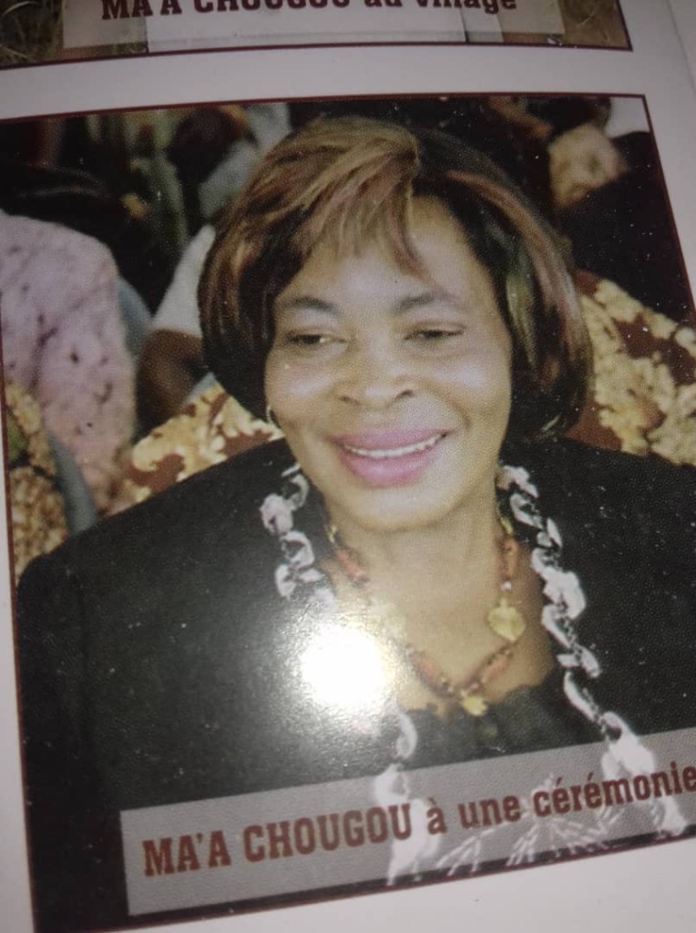 Ma'a Chougou à une cérémonie
