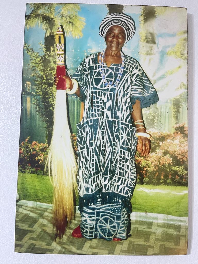 Portrait traditionnel avec sceptre