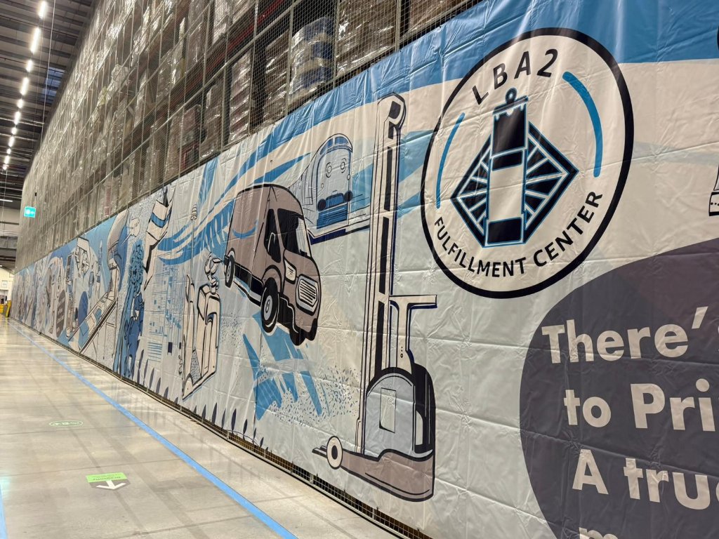 wall graphics for Amazon LBA2 Fulfillment Center (image 6)
