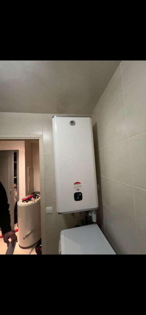 Chauffe-eau dans WC