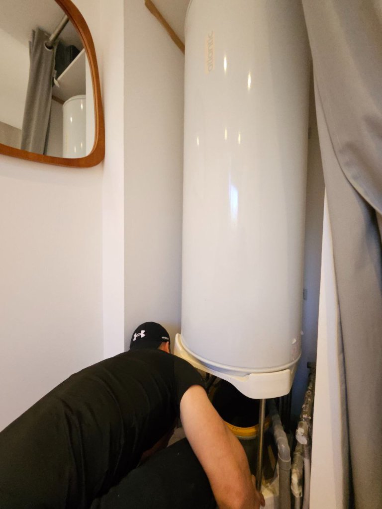 Installation chauffe-eau électrique Thermor Nice - Elite Plomberie pose professionnelle garantie