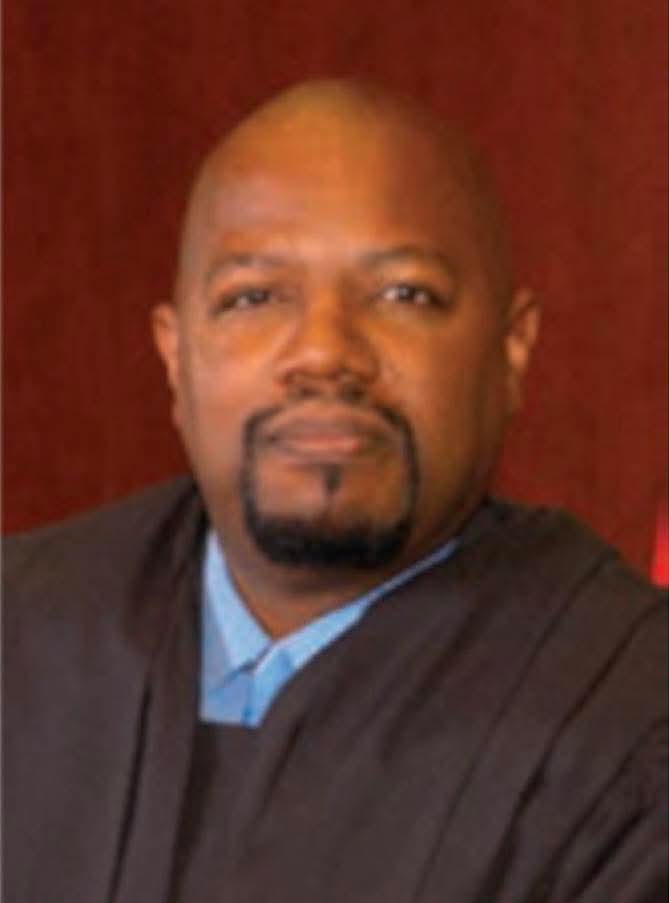Obama Judge Releases MS-13 Killer Back Into America: When Did Paperwork Outrank Public Safety? - political commentary article by Mickey X3