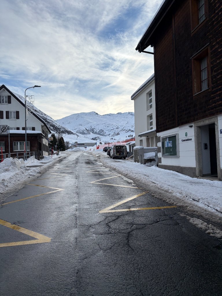 Strasse zum Parkplatz