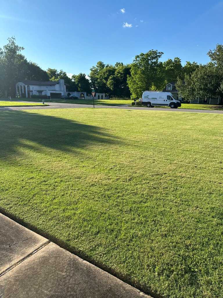 Grass Mowing & Edging