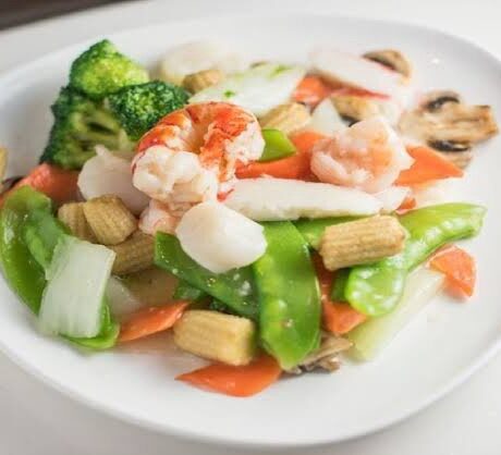Seafood Combination with Ginger and Shallot