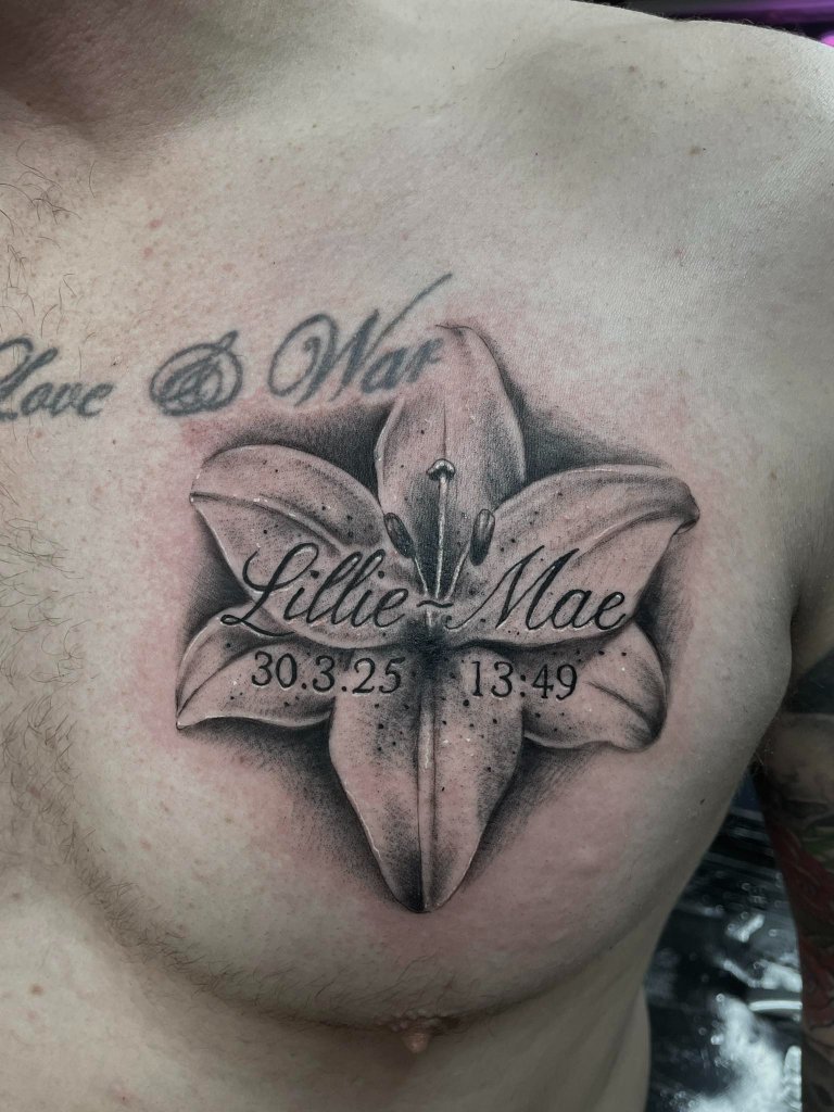 Lily Memorial Chest