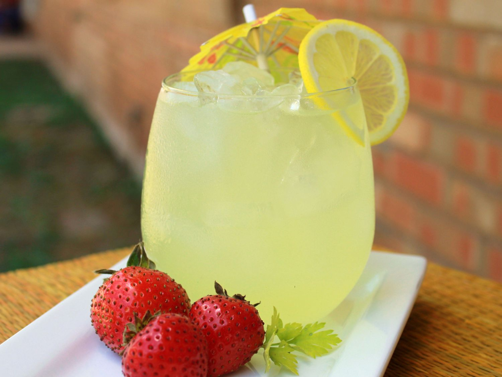 Fresh Strawberry Lemonade