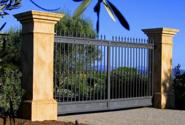 Mediterranean Style Entry Gate