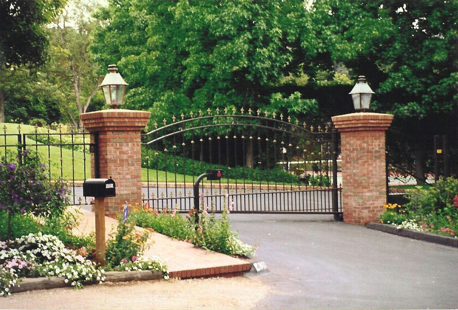 Classic Brick Entry Columns