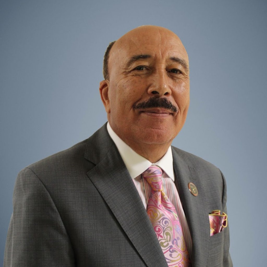 Pastor Dr. Decker Tapscott