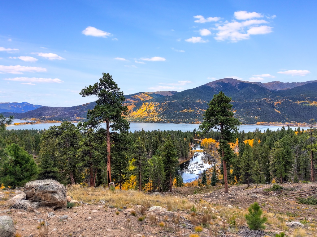 Twin Lakes and Colorado Rockies