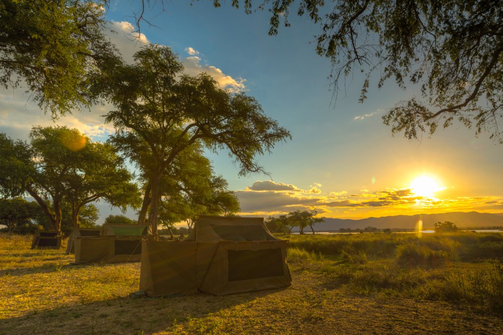 Fisheagle Safari — Kariba to Mana Pools