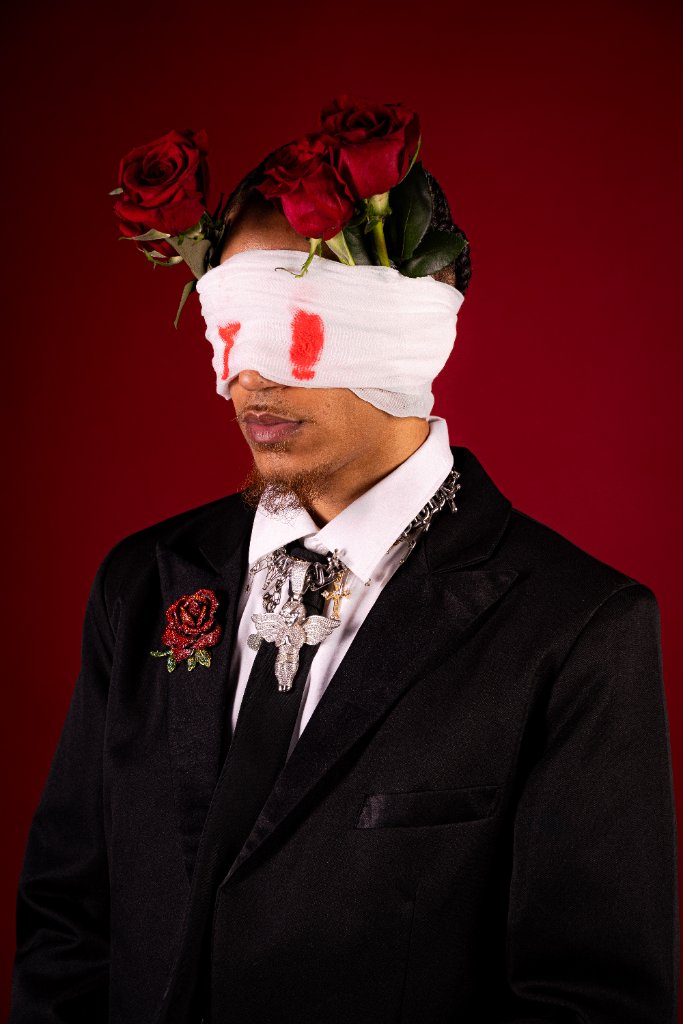 Love & Pain - frame 3