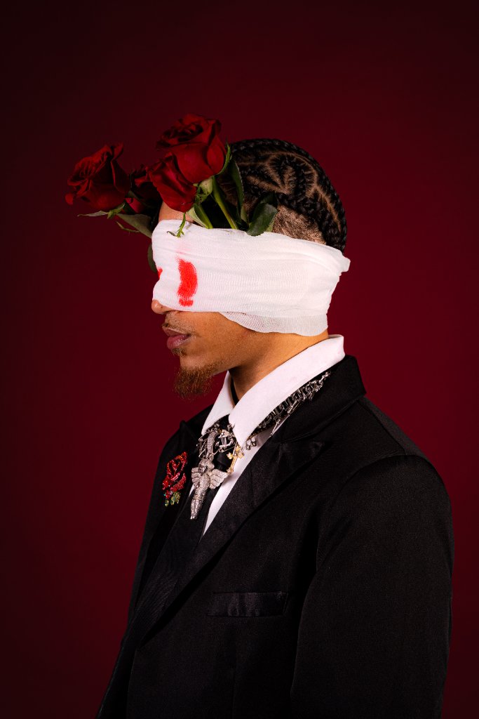 Love & Pain - frame 2
