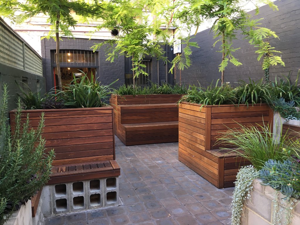 Custom Landscaping & Custom Planter Boxes – Perth