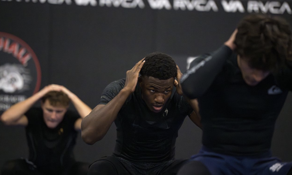 MMA Athleten beim Konditionstraining