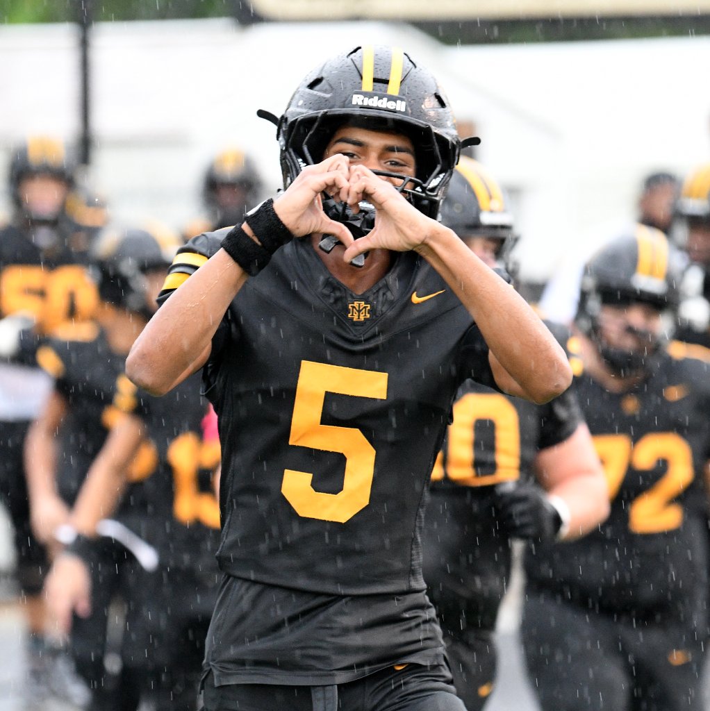 Support Mustang Football