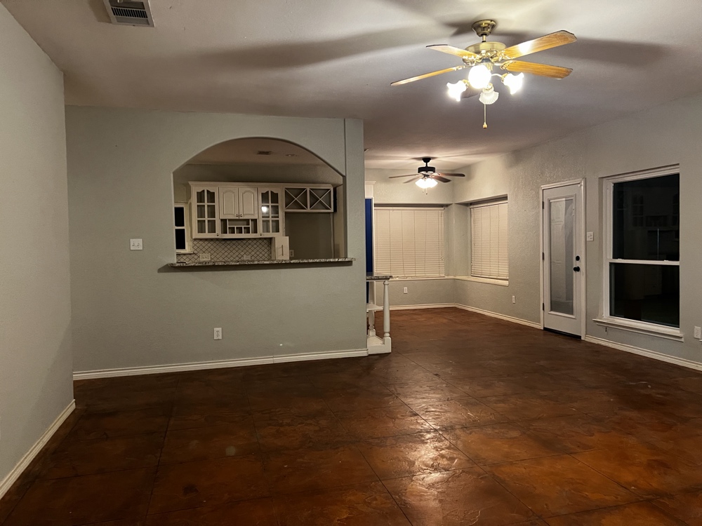 Kitchen in Rockwall, TX before remodeling renovation by Rockwall Remodeling