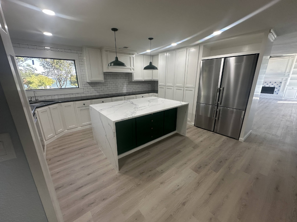 Modern Lakeside — kitchen remodeling project in Rockwall, TX by Rockwall Remodeling