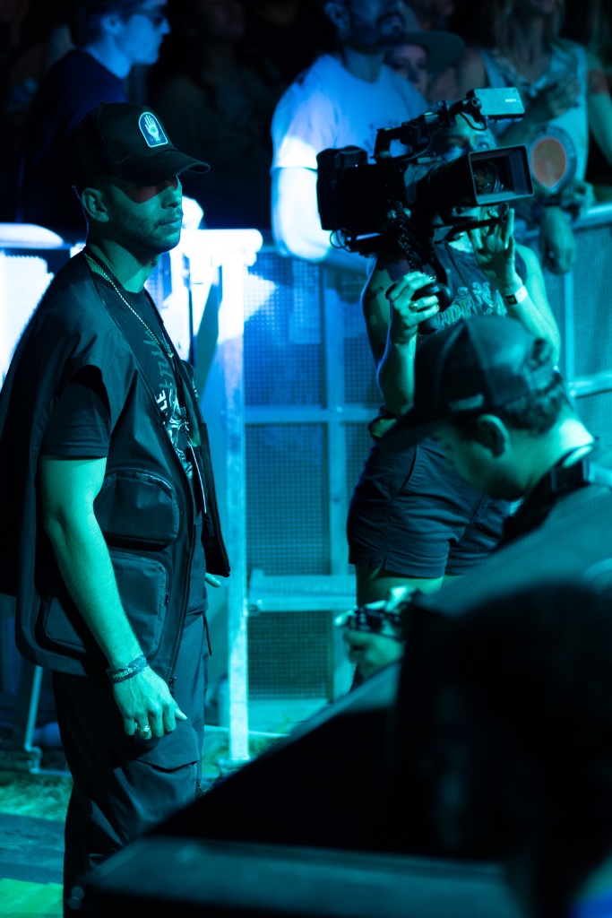 Behind the scenes 3