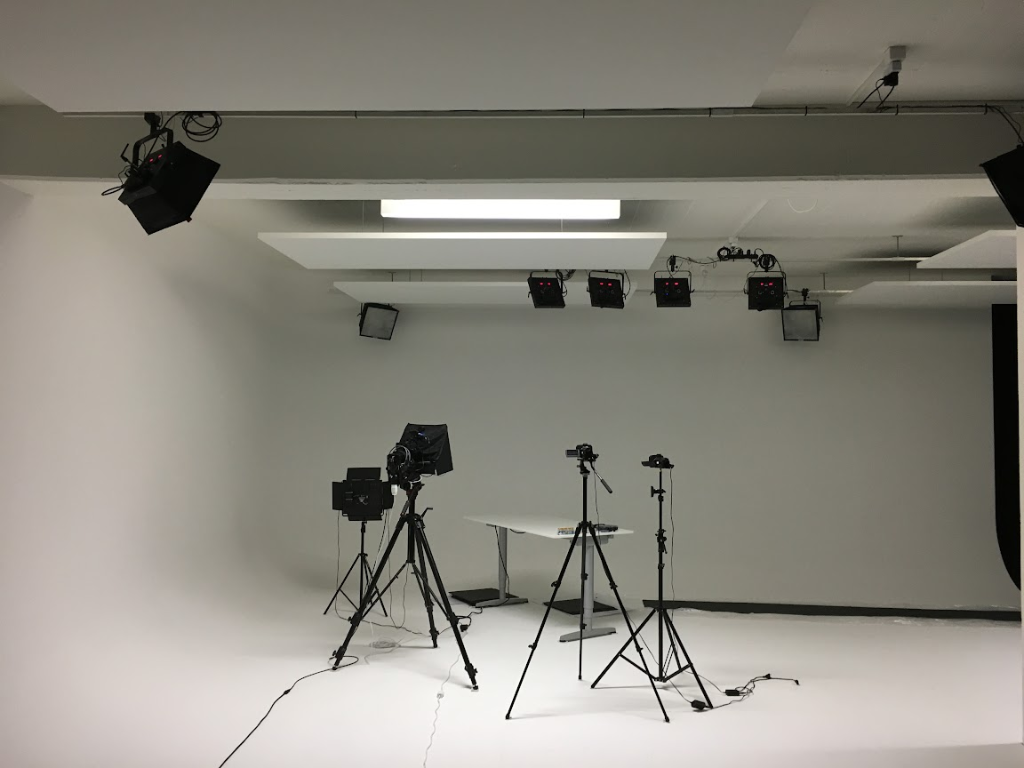 Studio 6