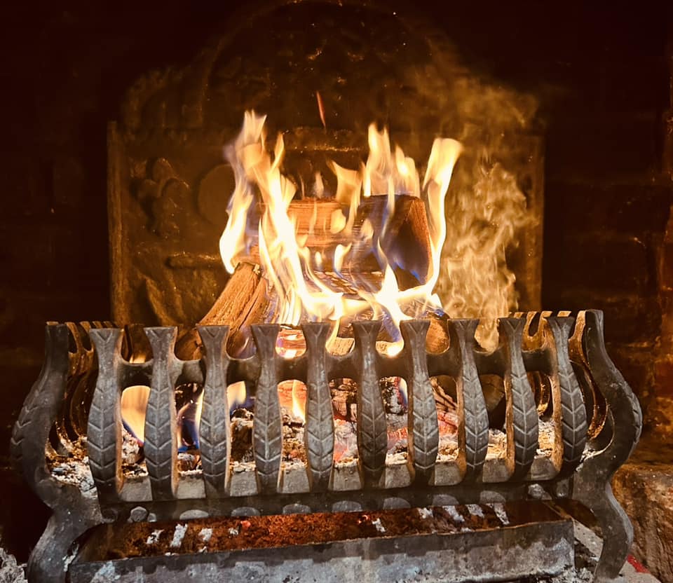 Inside The Black Horse