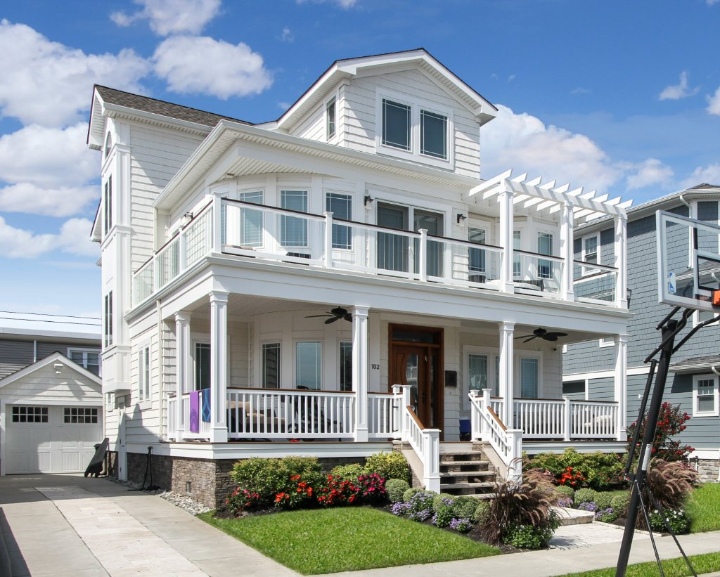 102 S Vendome Ave — completed custom home built by Oasis Property Group