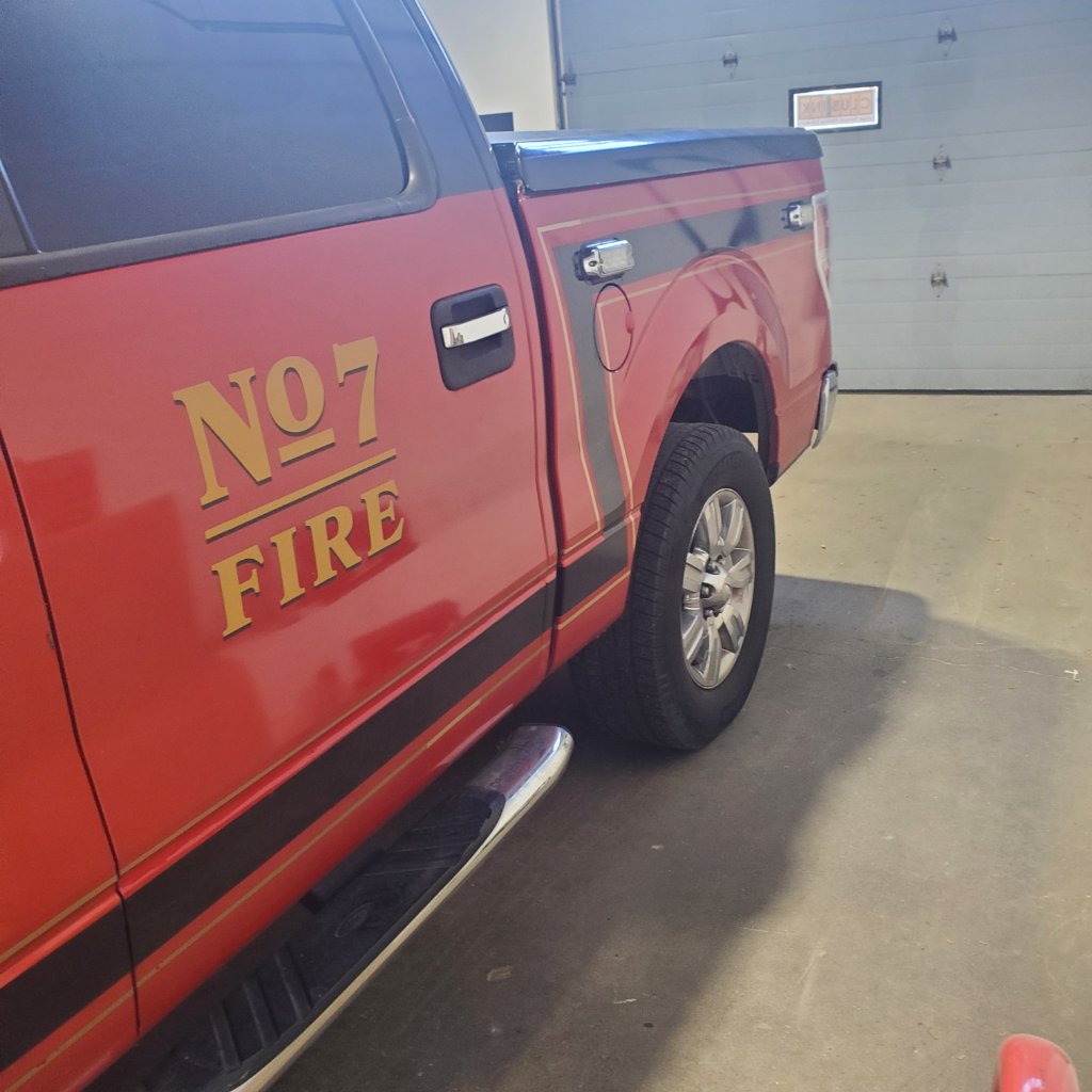 No. 7 Fire Truck - Side Logo Detail