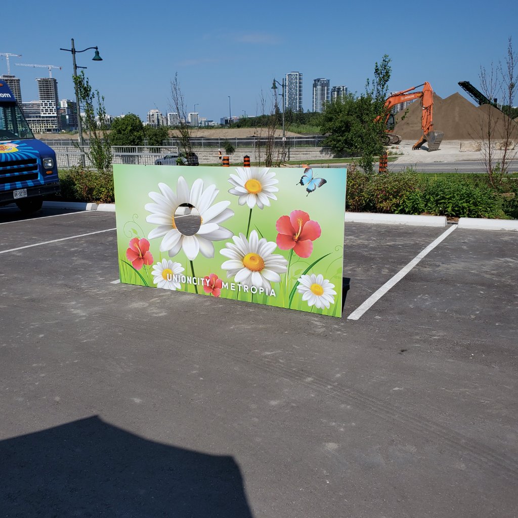 UnionCity Metropia Outdoor Display