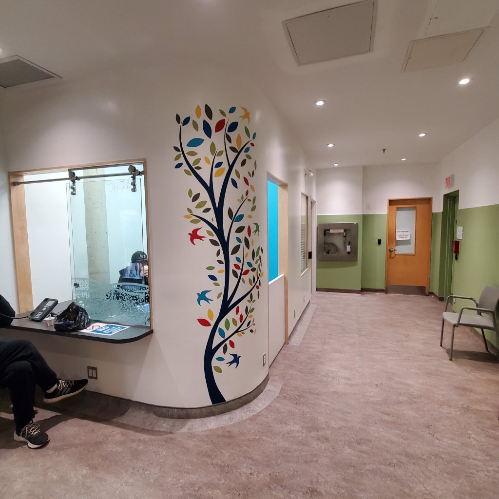 South Riverdale CHC - Wide Counter View
