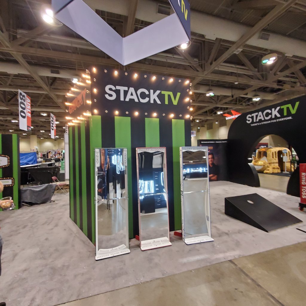 StackTV - Mirror Photo Op Station